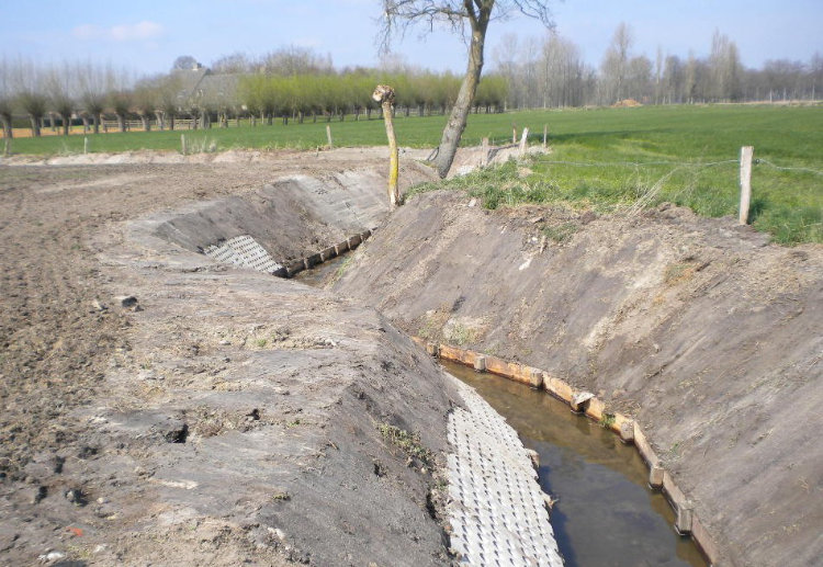 Oostkustpolder - oeverbescherming